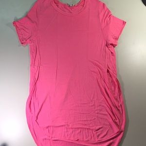 Aritzia Hot Pink short sleeve shirt!
